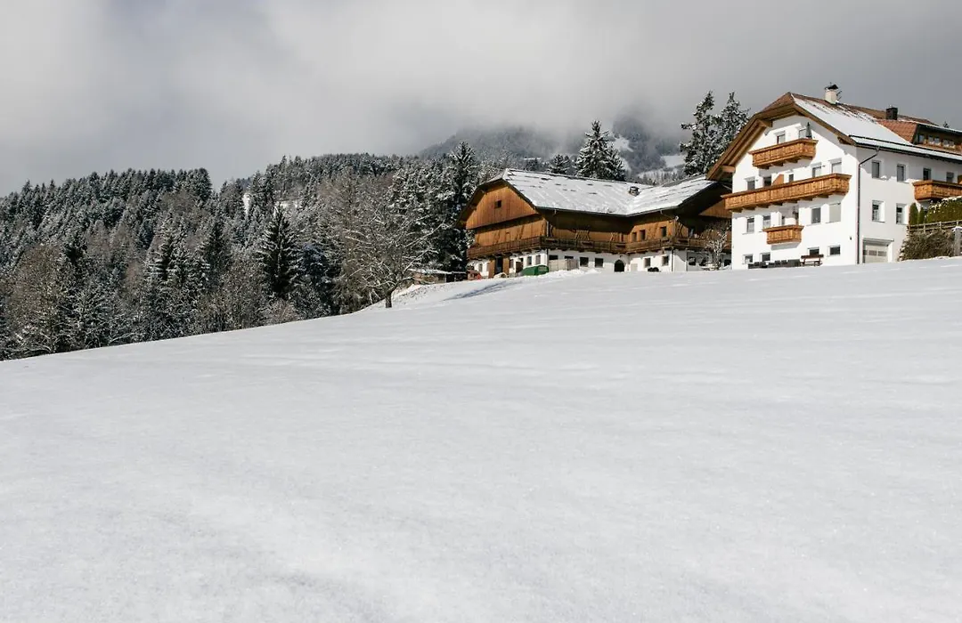 Niederhaeusererhof-1